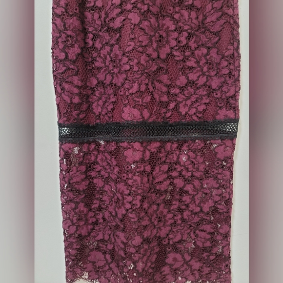 Alexis X Revolve Evie Lace Ruffle Midi Dress Burgundy Cold Shoulder Size XS - Picture 11 of 16